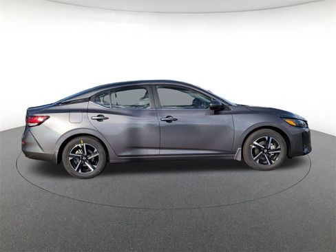 New 2025 Nissan Sentra SV image 4