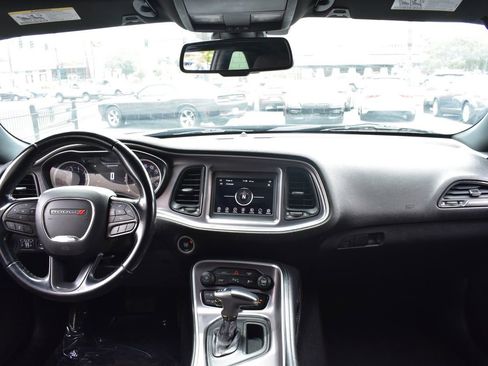 Used 2021 Dodge Challenger SXT w/ Driver Convenience Group image 10