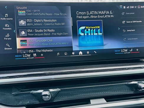 New 2027 BMW X7 xDrive40i w/ M Sport Package AWD/4WD image 11