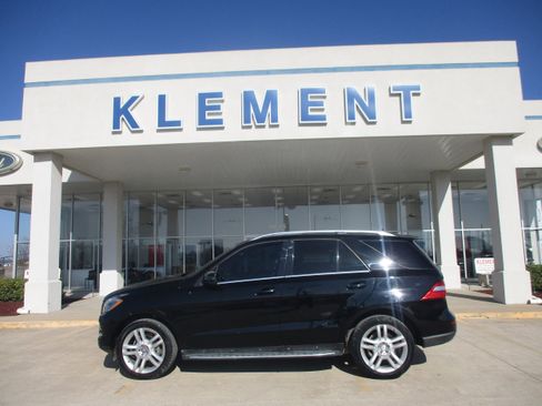Used 2015 Mercedes-Benz ML 350 4DR ML350 4matic image 1