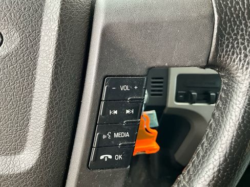 Used 2011 Ford F150 XLT w/ XLT Chrome Pkg image 21