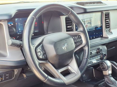 Used 2022 Ford Bronco Outer Banks w/ Sasquatch Package AWD/4WD image 13