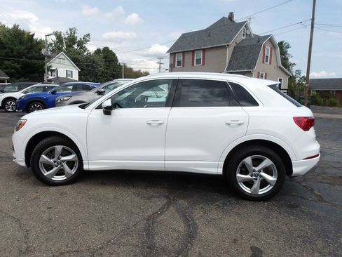 Used 2019 Audi Q3 2.0T Premium AWD/4WD image 3