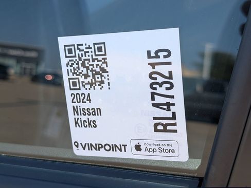 Certified 2024 Nissan Kicks SR w/ Exterior Package FWD image 28