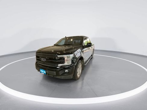 Used 2018 Ford F150 Lariat w/ Equipment Group 502A Luxury AWD/4WD image 4