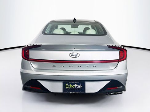 Used 2020 Hyundai Sonata SEL w/ Premium + Sunroof Package FWD image 7