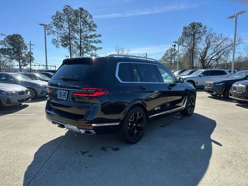 Certified 2023 BMW X7 xDrive40i w/ Premium Package image 5
