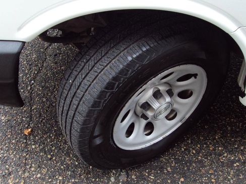 Used 2014 Chevrolet Express 1500 AWD image 31