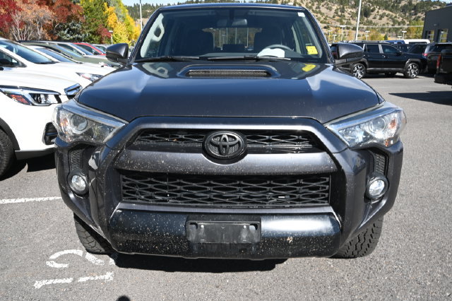 Used 2018 Toyota 4Runner TRD Off-Road AWD/4WD image 7