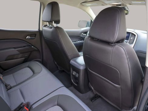 Used 2021 Chevrolet Colorado Z71 w/ Z71 Midnight Edition image 27