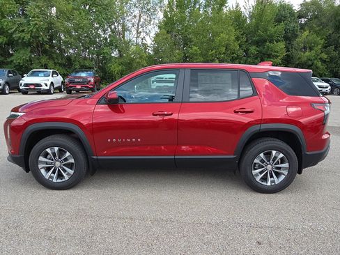 New 2027 Chevrolet Equinox LT w/ Convenience Package II FWD image 5