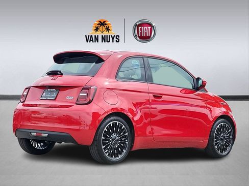 New 2024 FIAT 500 e (RED) image 2