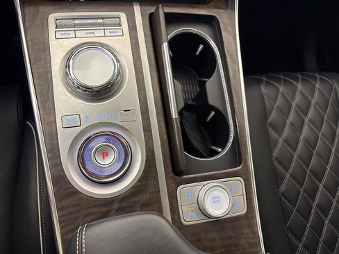 Used 2024 Genesis GV80 3.5T w/ Prestige Package image 32