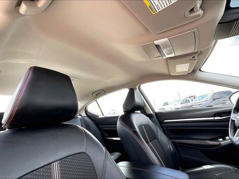 Used 2024 Nissan Altima 2.5 SR FWD image 28