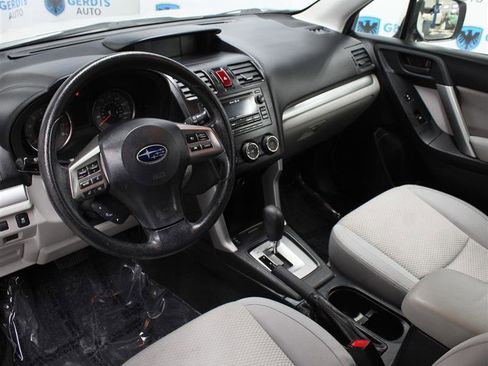Used 2015 Subaru Forester 2.5i Premium AWD/4WD image 7