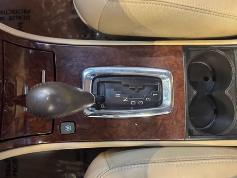 Used 2011 Buick Lucerne CXL FWD image 17