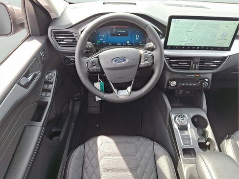 New 2024 Ford Escape SE w/ PHEV Premium Package image 8