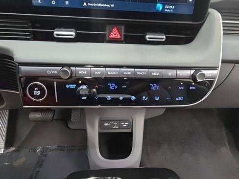 New 2026 Hyundai Ioniq 5 SEL image 27