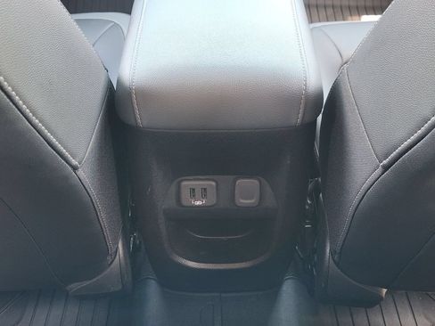 Used 2022 Chevrolet Colorado Z71 RWD image 29