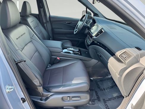 Used 2024 Honda Ridgeline Black Edition image 36