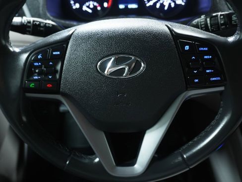 Used 2016 Hyundai Tucson Sport image 17