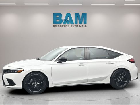 Used 2024 Honda Civic Sport image 3