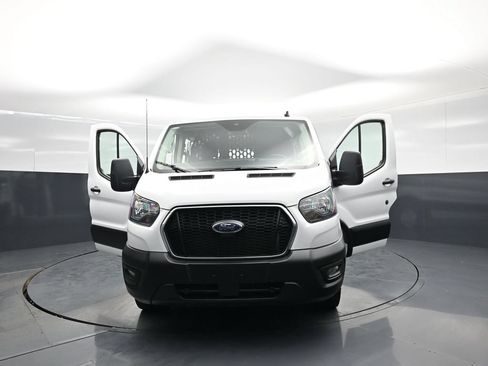 Used 2025 Ford Transit 250 Low Roof w/ Exterior Upgrade Package RWD image 30