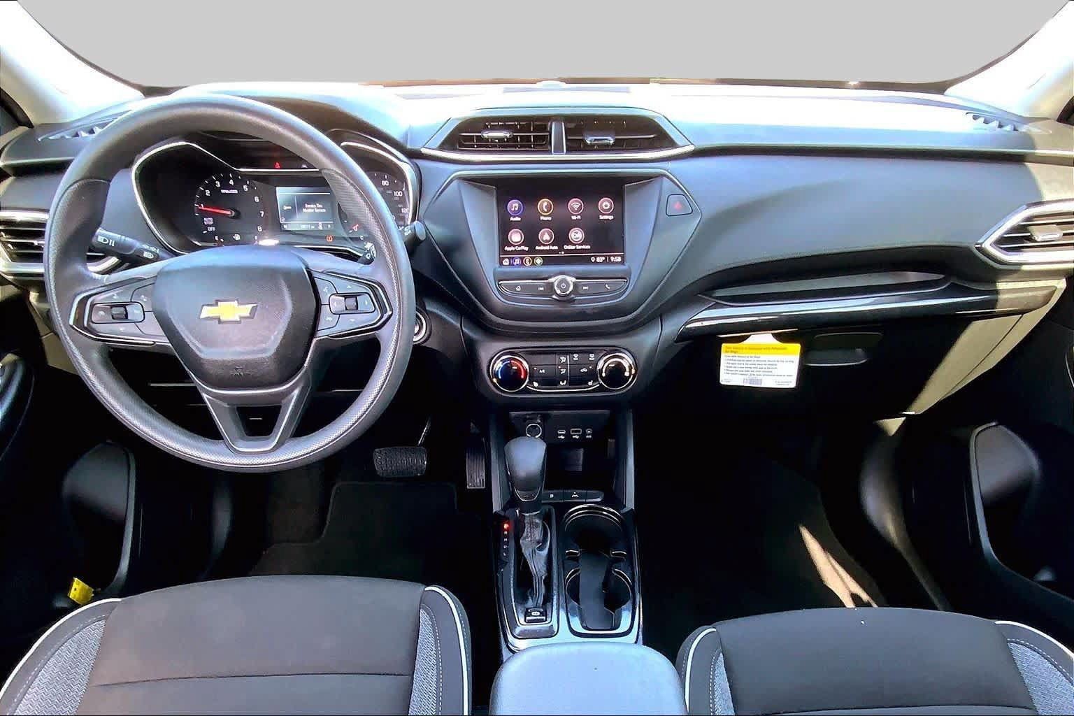 Used 2021 Chevrolet TrailBlazer LT w/ Driver Confidence Package FWD image 14