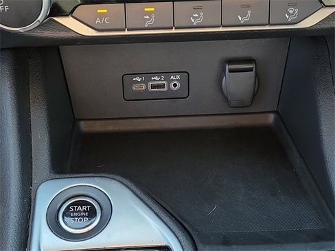 Used 2022 Nissan Sentra SV w/ Trunk Package image 24