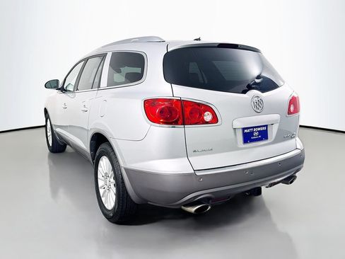 Used 2010 Buick Enclave CXL FWD image 7