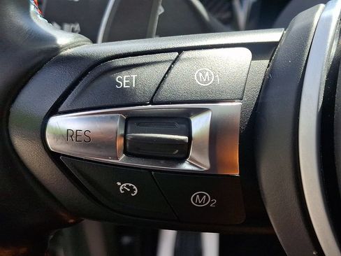 Used 2016 BMW X5 M AWD/4WD image 22