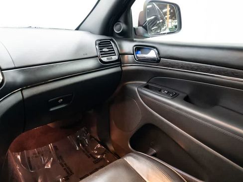 Used 2019 Jeep Grand Cherokee High Altitude AWD/4WD image 11