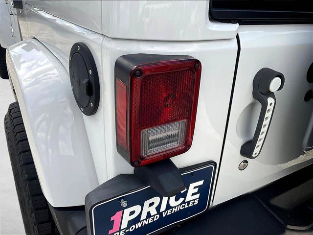Used 2018 Jeep Wrangler Unlimited Rubicon AWD/4WD image 29