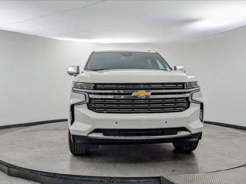 Used 2023 Chevrolet Suburban Premier image 12