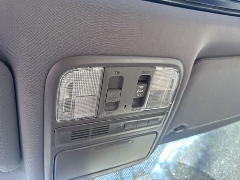 Used 2014 Honda Pilot Touring image 10