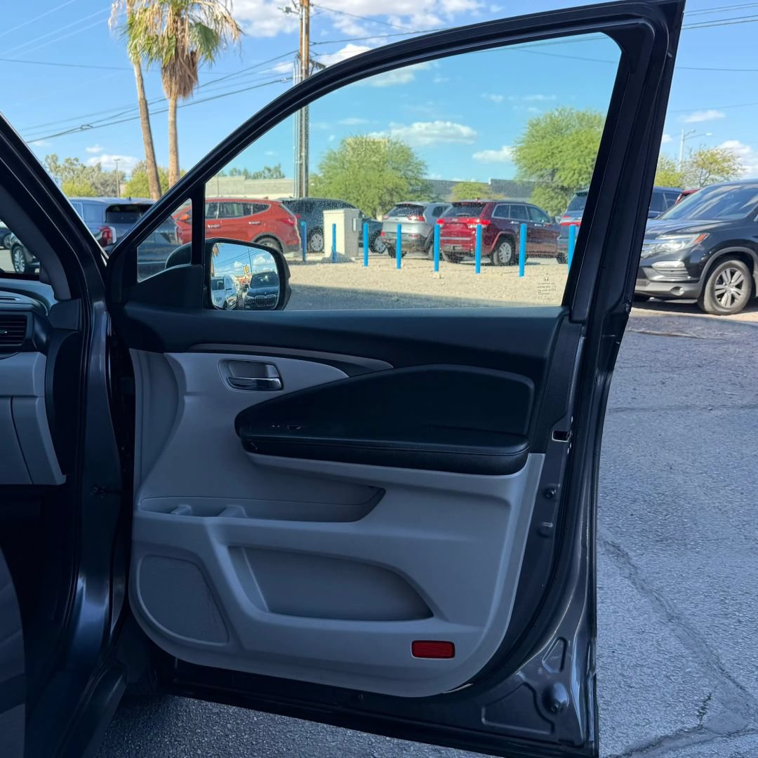 Used 2017 Honda Pilot EX image 38