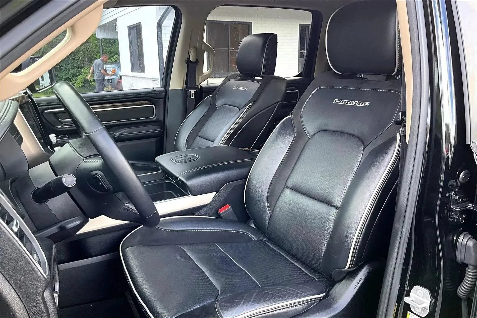 Used 2019 RAM 1500 Laramie AWD/4WD image 25