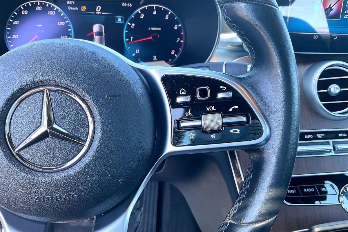 Used 2020 Mercedes-Benz C 300 Sedan w/ Premium Package image 17