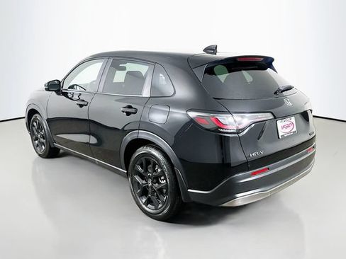Certified 2025 Honda HR-V Sport image 16
