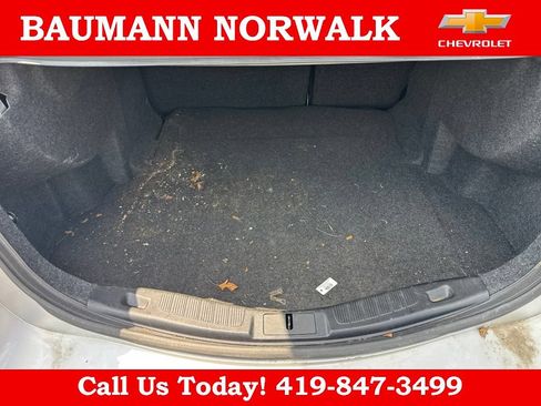 Used 2019 Ford Fusion SE FWD image 39