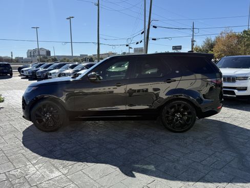 Used 2021 Land Rover Discovery S R-Dynamic image 4