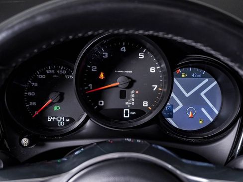 Used 2020 Porsche Macan image 21