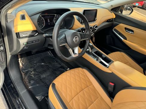 Used 2020 Nissan Sentra SV w/ SV Premium Package image 17