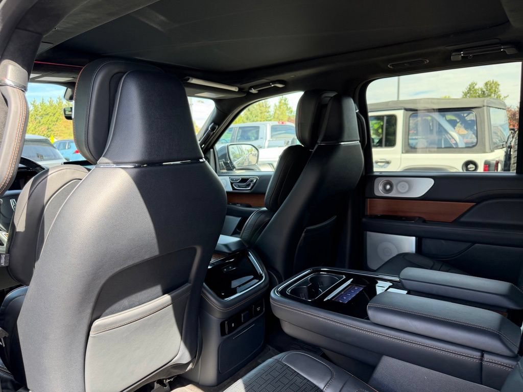 Used 2024 Lincoln Navigator Black Label AWD/4WD image 30