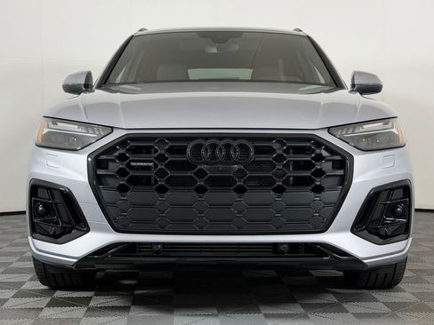 Used 2024 Audi Q5 e Prestige AWD/4WD image 6