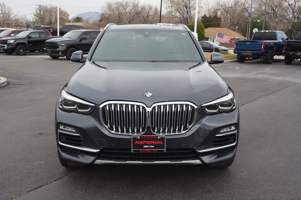 Used 2019 BMW X5 xDrive40i w/ Convenience Package AWD/4WD image 2