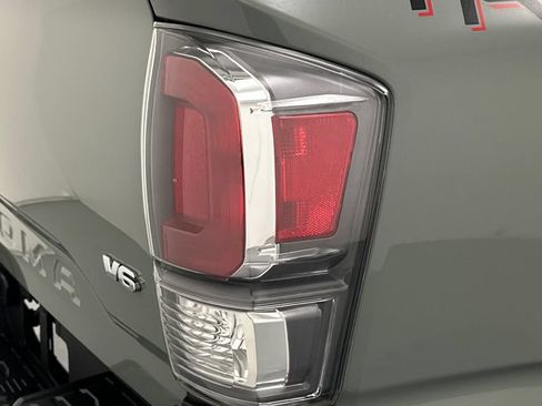 Used 2023 Toyota Tacoma TRD Off-Road AWD/4WD image 22