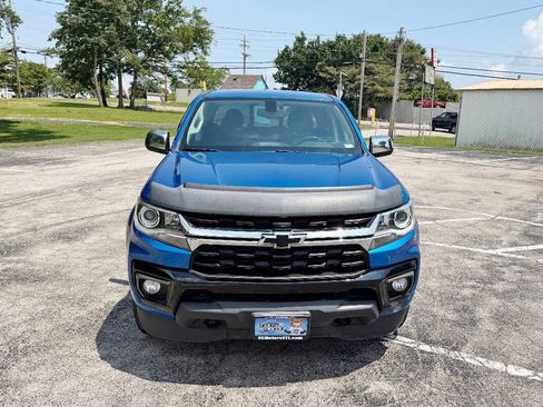 Used 2022 Chevrolet Colorado LT w/ Luxury Package AWD/4WD image 2