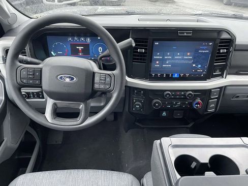 New 2026 Ford F250 XLT w/ XLT Premium Package image 4