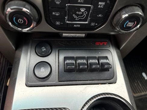 Used 2013 Ford F150 Raptor w/ Luxury Equipment Group AWD/4WD image 27